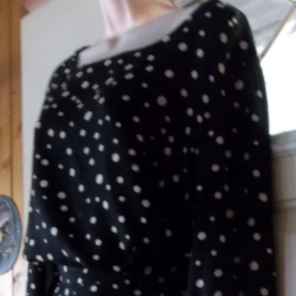 MICHEL Polka-Dot Black and White Skirt and Top, MOP Buttons, Vintage 1980's Set - Picture 2 of 5